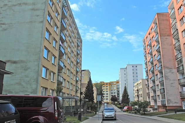 Benešov modernizuje parkování. Karty občana ušetří cestu k automatu
