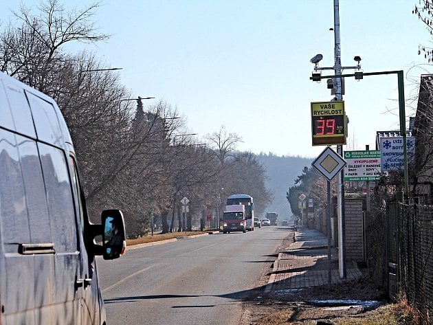 Týnec bojuje s rychlou jízdou. Radary se objeví i v dalších částech města