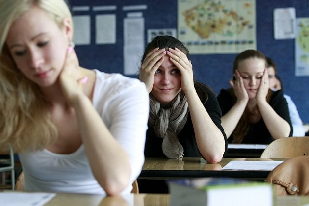 Špička osmiletých gymnázií ve středních Čechách podle maturity z češtiny