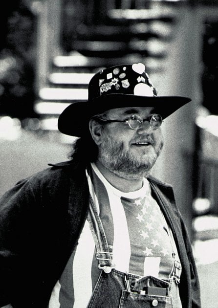 KVÍZ: Country legenda Michal Tučný. Poznáte jeho písně podle textu?