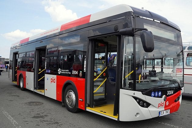 Jízdné ve Středočeském kraji podraží o pětinu. Papírové lístky zdraží ještě více