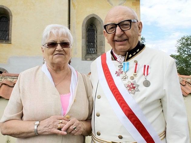 Benešovsko se loučí s Václavem Potůčkem, zachráncem kostela na Chvojně