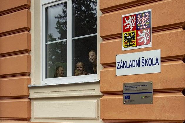 Obce budou moci žádat Středočeský kraj o dotaci na zvýšení kapacity škol