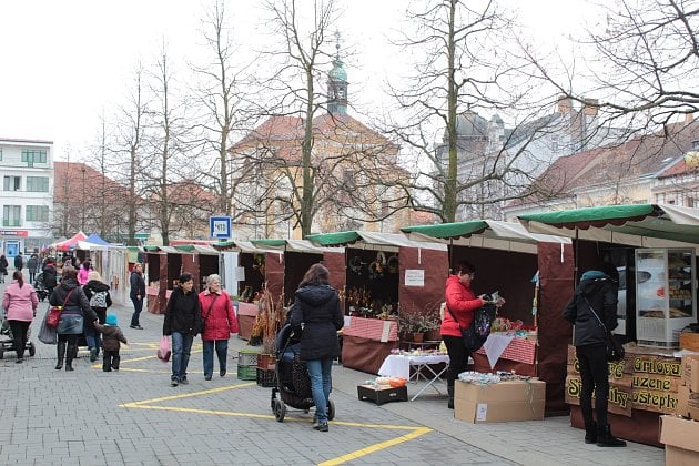 Farmářské trhy v Benešově pokračují, do konce roku jich bude ještě sedm