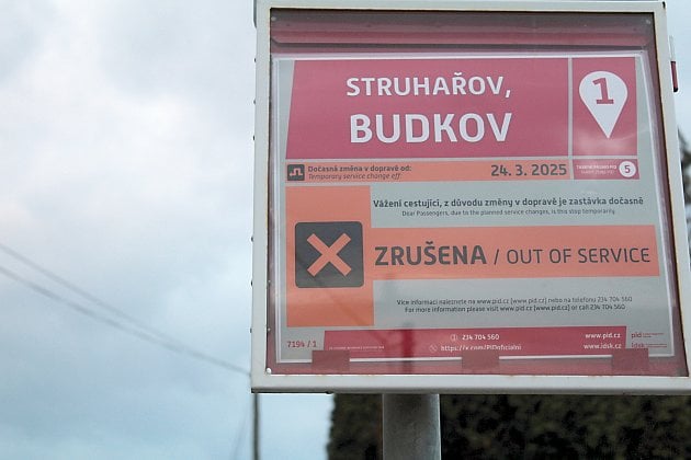 Uzavřený úsek silnice 111 Budkov-Pecínov přivádí více vozidel do Benešova
