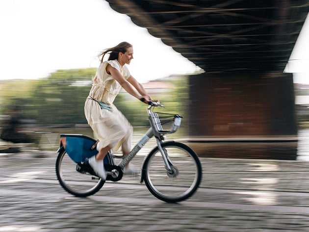 Benešov sází na ekologii, do ulic vyráží peloton osmdeáti bicyklů