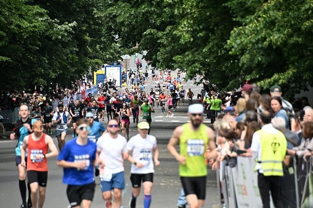 Prahu čekají dopravní komplikace. Nedělní maraton přinese rozsáhlá omezení