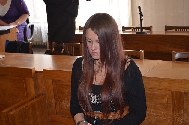 Případ Barbory Orlové: Řídila se bludy. Za útoky ve školách je stále v detenci