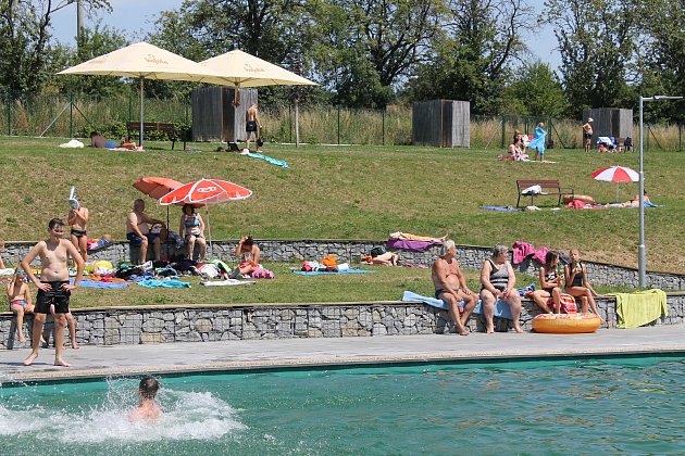 Středa na Benešovsku s třicítkami – a bude ještě hůř. Platí výstraha před vedrem
