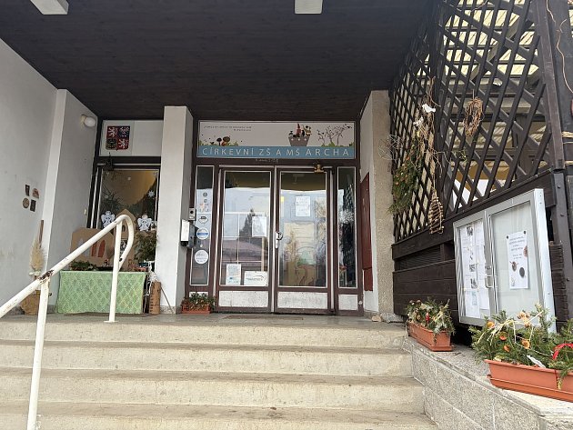 Archa Petroupim děti téměř neznámkuje. Při přijímačkách přesto mají nejvíce bodů