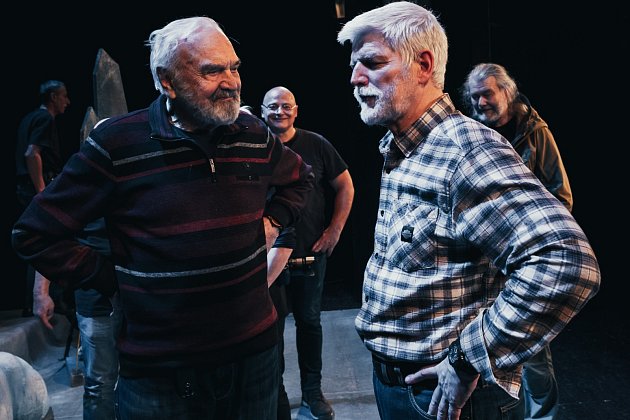 Zdeněk Svěrák má 90. Pavel vzkazuje: Lepší pivo v žaludku, nežli voda na plicích