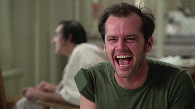 KVÍZ: 50 let od oscarové jízdy Přeletu nad kukaččím hnízdem. Co o filmu víte?