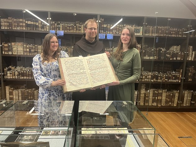 Poklad starý pět set let je zpět ve Voticích. Zmizel při rušení klášterů