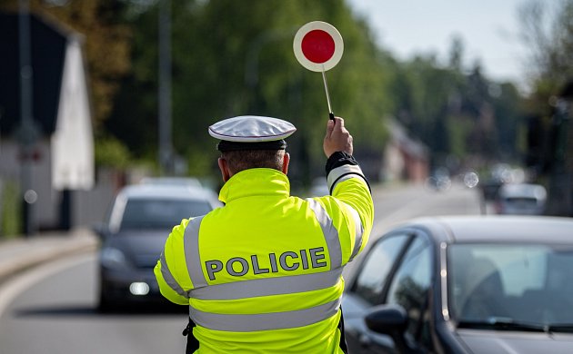 Pokuty za alkohol i drogy: Policisté o Velikonocích zkontrolovali tisíce řidičů