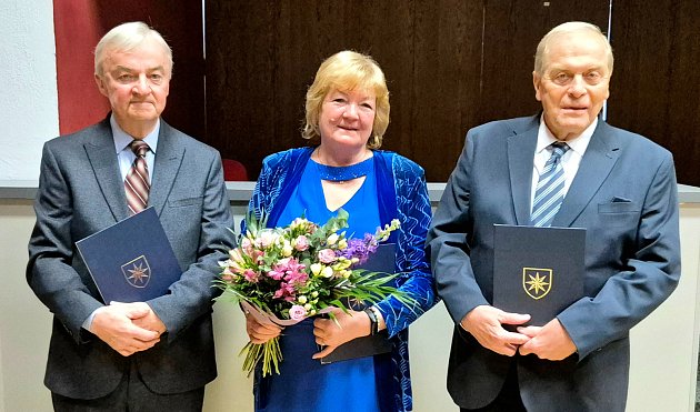 Benešov ocenil osobnosti školství. Ámosem roku se stali ředitelé i učitel