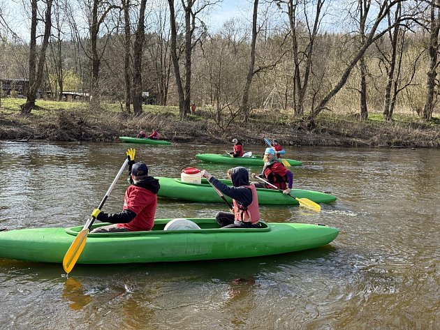 Čistá řeka Sázava 10.–12. dubna: za 20 let dobrovolníci uklidili 470 tun odpadu