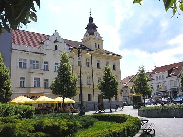 Cena oproti tržnímu nájmu třetinová: Benešov nabízí od 1. dubna byty k pronájmu