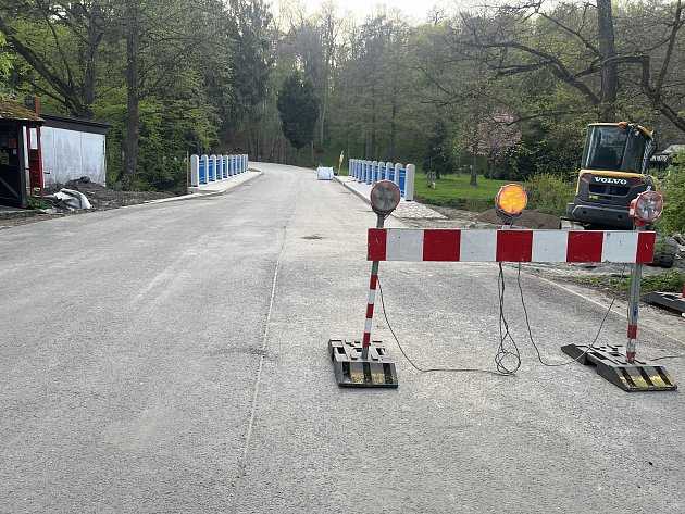 Konec objížděk: most na Konopišti se otevře, práce ale ještě pokračují