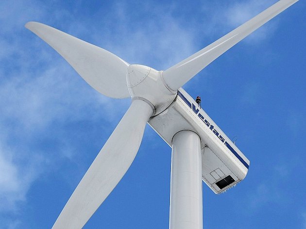 Větrné elektrárny rozdělují českou veřejnost: Jaká jsou pozitiva, jaká negativa