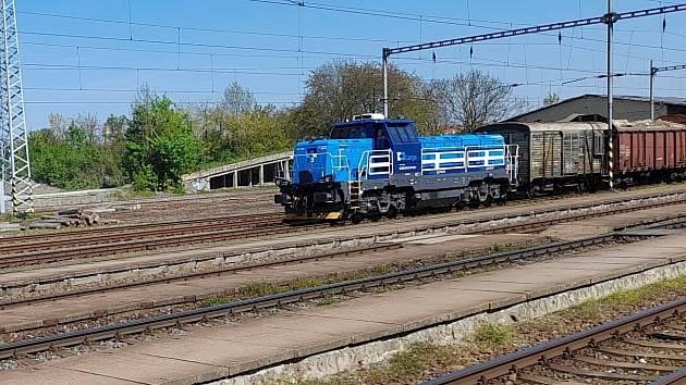 Tragédie na trati u Olbramovic: nákladní vlak usmrtil člověka. Provoz obnovený