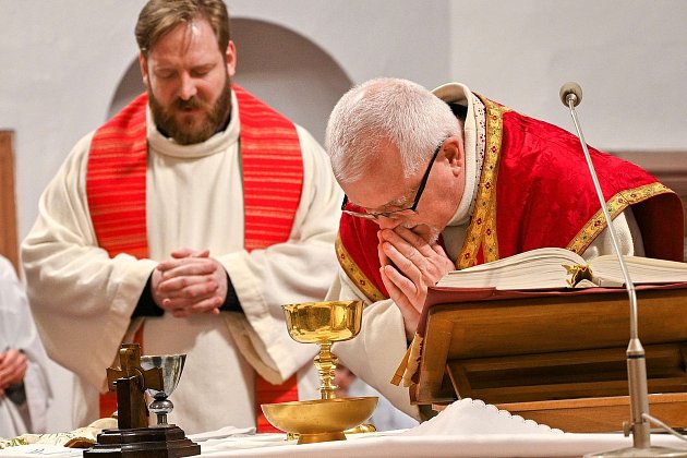 Silný večer ve Vlašimi: věřící prožili Velký pátek v zaplněném kostele